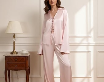 Wrap Kimono Silk Pajama Set, Satin Loungewear Set, Bridesmaid Getting Ready Outfit, Luxury Sleepwear, Wedding Morning Gift