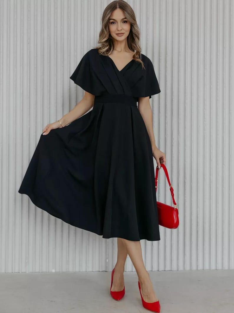 Midi Linen Wrap Dress, Puff Sleeve V Neck Dress, Elegant Summer Linen Dress, Comfortable and Feminine Casual Dress for Weddings & Events