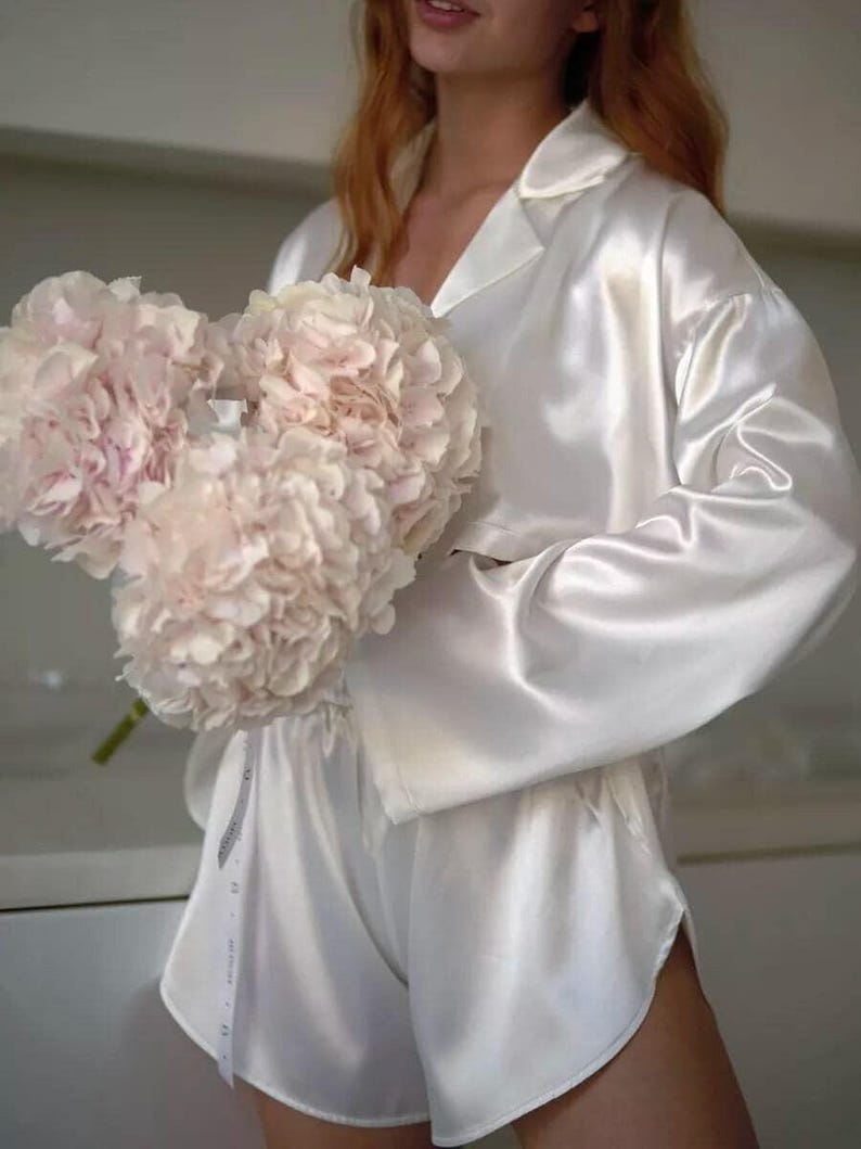 Silk Satin Pajama Set, Bridal Satin Sleepwear, Crop Top Loungewear Set, Satin PJs, Bride Getting Ready Outfit, Honeymoon Nightwear